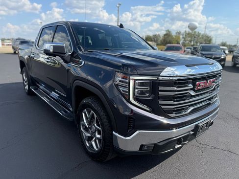 Used 2023 GMC Sierra 1500 SLT w/ SLT Premium Package image 43