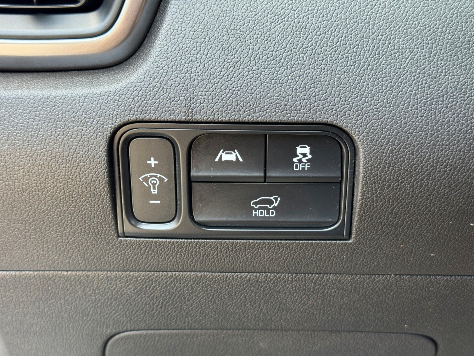 Used 2022 Kia Sorento EX w/ Panoramic Sunroof Package FWD image 17