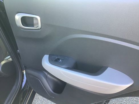 Certified 2026 Hyundai Venue SEL image 18