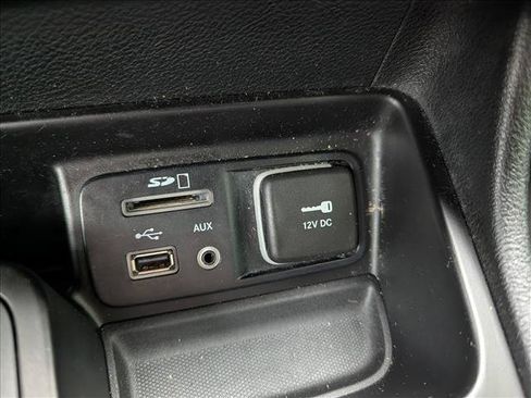 Used 2015 Jeep Cherokee Limited AWD/4WD image 33