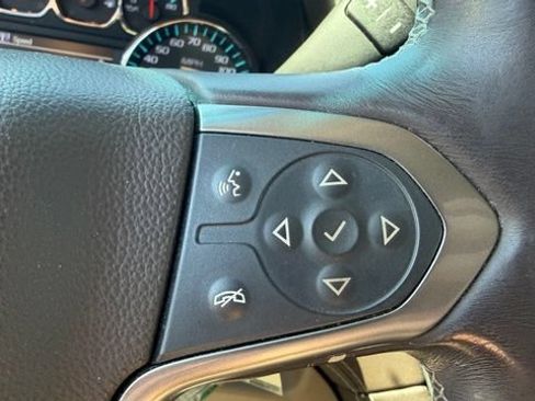 Used 2016 Chevrolet Suburban LT AWD/4WD image 18