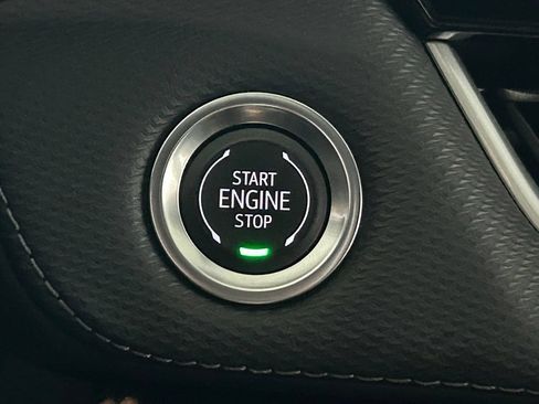 Used 2025 Chevrolet Equinox LT AWD/4WD image 30