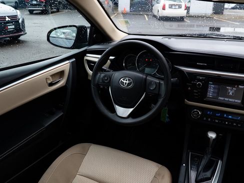 Used 2014 Toyota Corolla L image 8