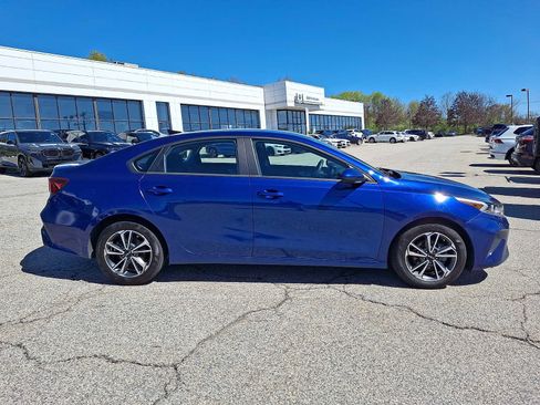 Used 2023 Kia Forte LXS FWD image 7