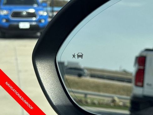 Used 2022 Buick Envision Avenir w/ Technology Package II image 20