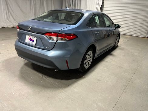 Used 2025 Toyota Corolla LE w/ Convenience Package FWD image 7