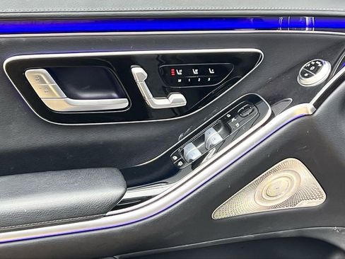 Used 2022 Mercedes-Benz S 500 4MATIC image 11