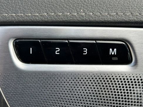 Used 2024 Volvo XC90 B6 Ultimate w/ Lounge Package image 30