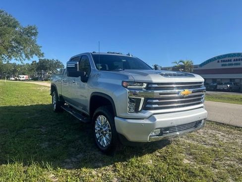 Used 2022 Chevrolet Silverado 3500 High Country w/ Technology Package AWD/4WD image 1