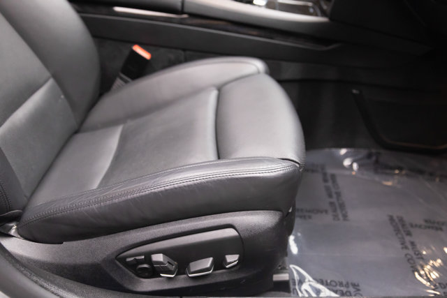 Used 2014 BMW 750i RWD image 63