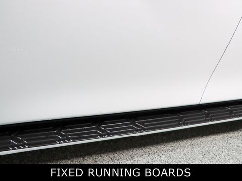 Used 2022 INFINITI QX80 Luxe w/ Cargo Package image 12