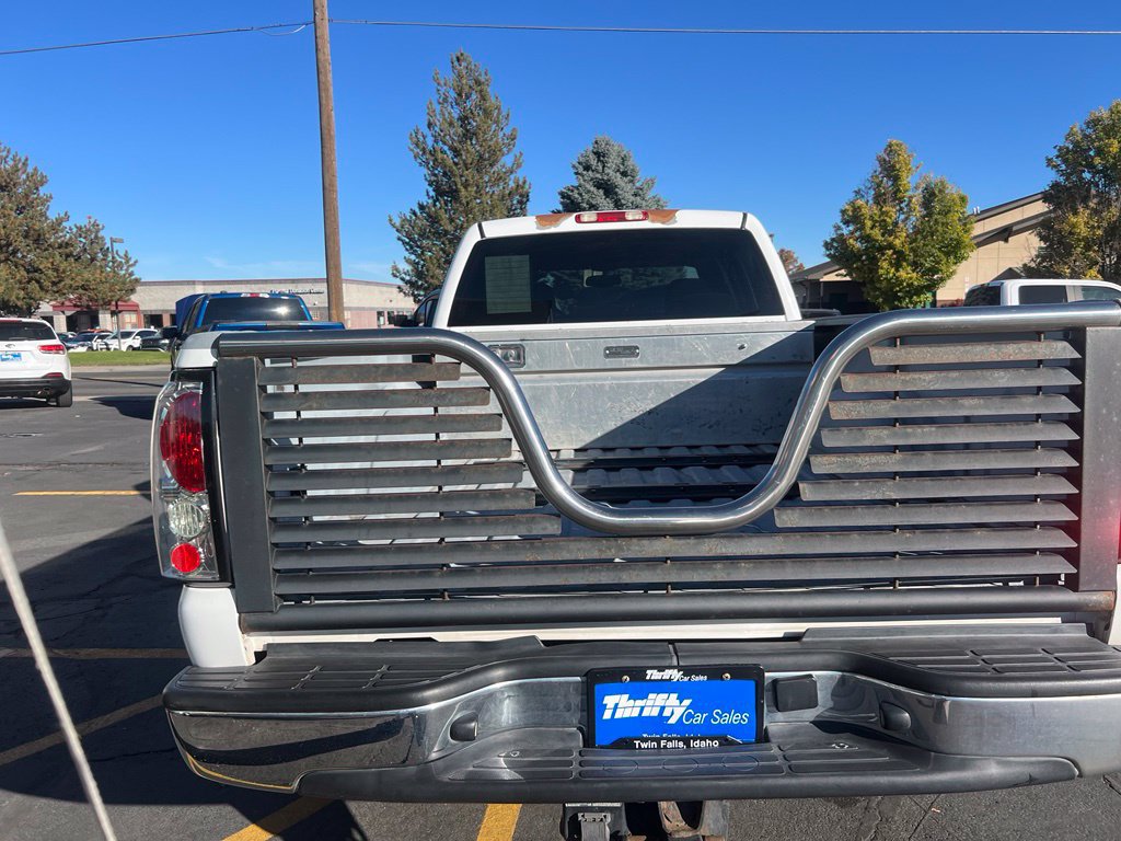 Used 2006 Chevrolet Silverado 2500 LT w/ Onstar Plus Package AWD/4WD image 4