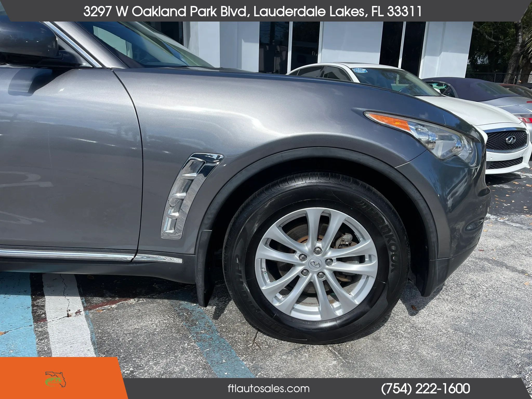Used 2013 INFINITI FX37 2WD w/ Premium Pkg image 17