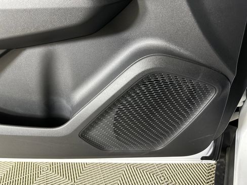 New 2025 Chevrolet Equinox EV LT image 57