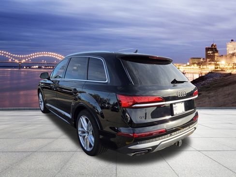 Certified 2025 Audi Q7 3.0T Prestige w/ Prestige Package image 3