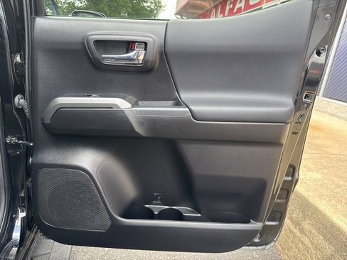 Used 2023 Toyota Tacoma TRD Off-Road image 52