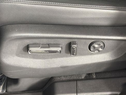 Used 2025 Honda Odyssey EX-L image 24