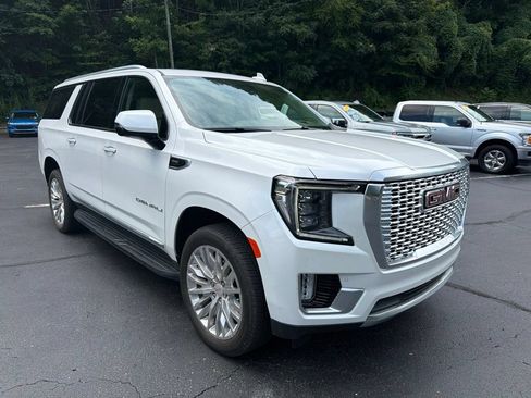 Certified 2024 GMC Yukon XL Denali w/ LPO, Illumination Package AWD/4WD image 5