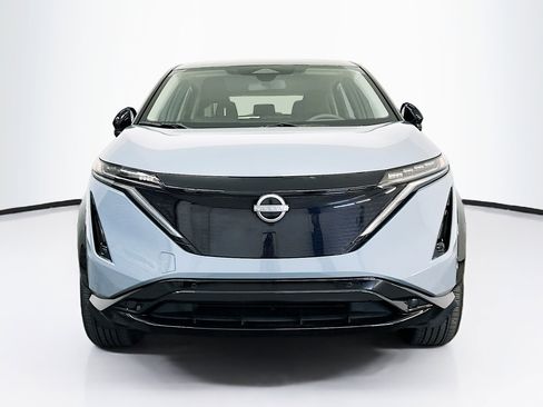 Used 2024 Nissan Ariya AWD image 2