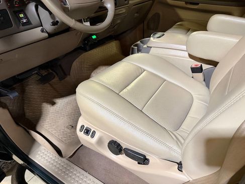 Used 2001 Ford F350 Lariat image 43