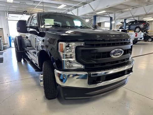 Used 2022 Ford F350 XL w/ Power Equipment Group AWD/4WD image 31