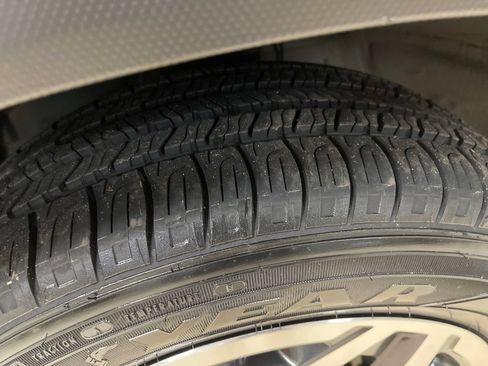 Certified 2024 Subaru Forester Premium AWD/4WD image 13