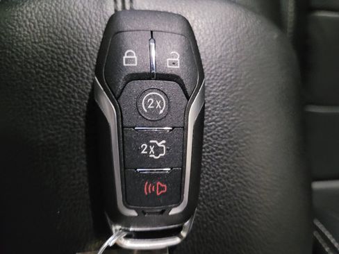 Used 2017 Ford Mustang Premium RWD image 32