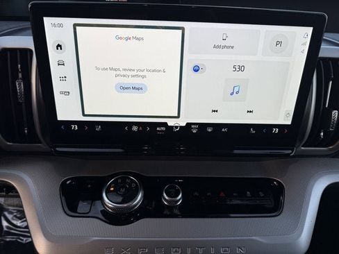 New 2026 Ford Expedition Active image 15