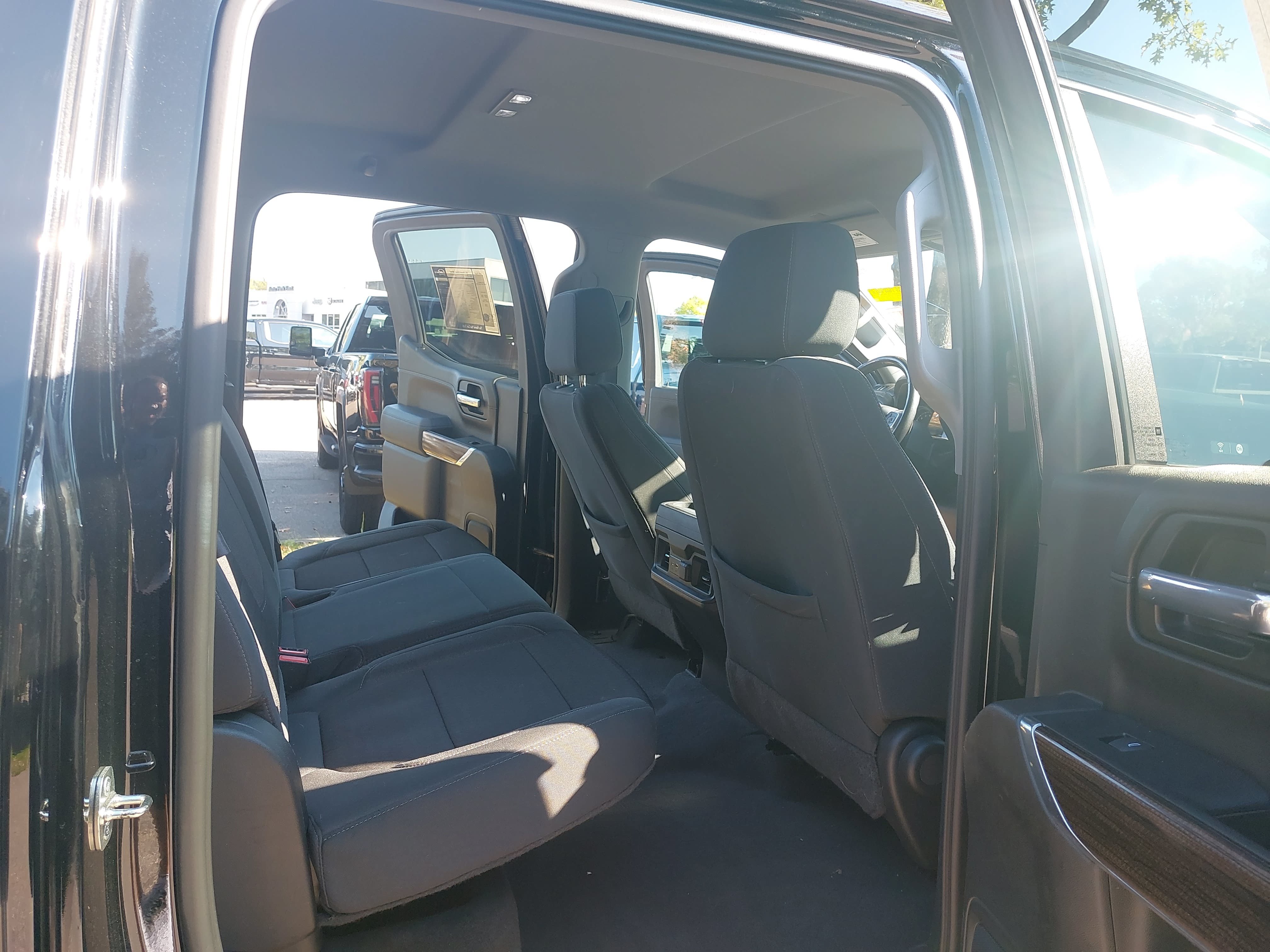Used 2021 Chevrolet Silverado 1500 RST AWD/4WD image 11