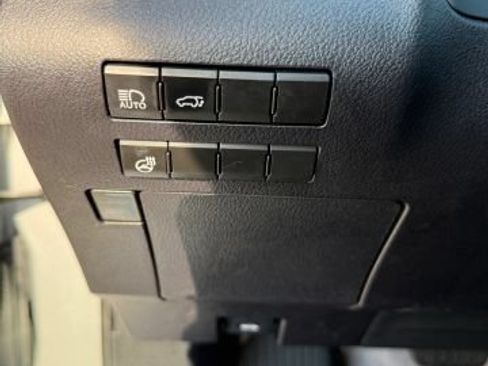 Used 2019 Lexus RX 350 AWD w/ Navigation Package image 40