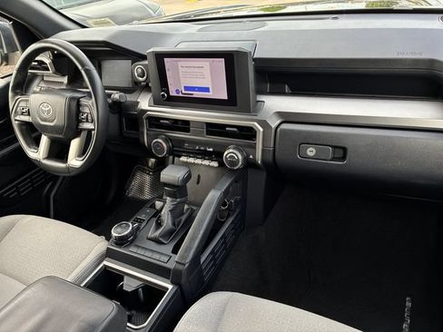 Used 2025 Toyota 4Runner SR5 AWD/4WD image 16