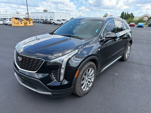 Used 2019 Cadillac XT4 Premium Luxury w/ Cold Weather Package AWD/4WD image 3