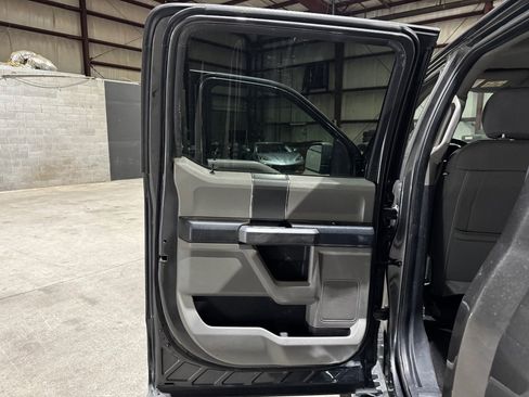 Used 2020 Ford F150 XLT w/ Equipment Group 302A Luxury AWD/4WD image 15