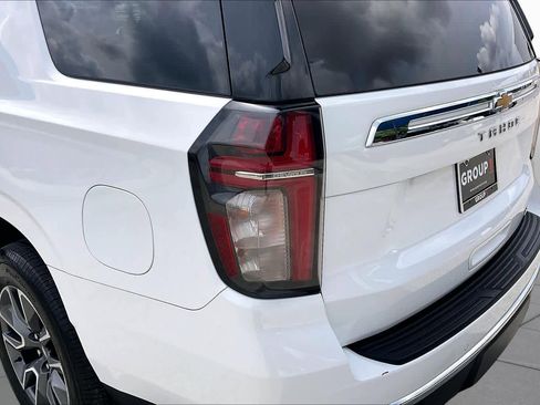 Used 2021 Chevrolet Tahoe LT w/ LT Signature Package RWD image 29