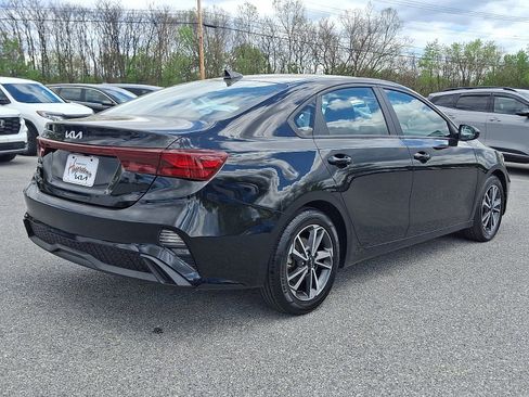Used 2023 Kia Forte LXS FWD image 6