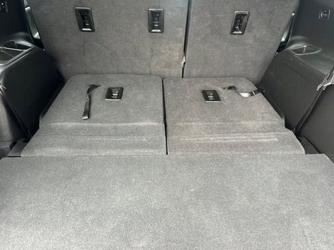 Used 2023 GMC Acadia AT4 image 15