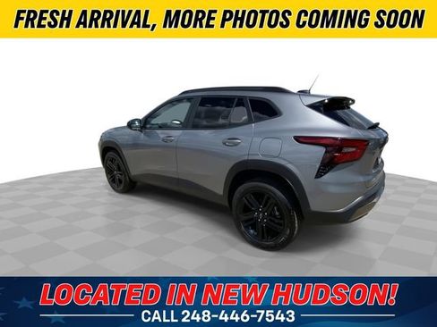 Used 2025 Chevrolet Trax ACTIV w/ Driver Confidence Package FWD image 8