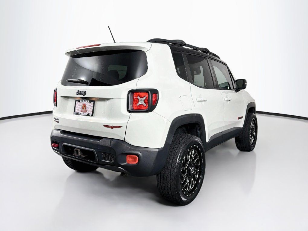 Used 2016 Jeep Renegade Trailhawk AWD/4WD image 10