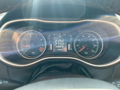 Used 2015 Jeep Cherokee Latitude image 21