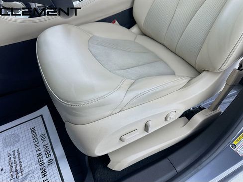 Used 2020 Buick Envision Preferred FWD image 28