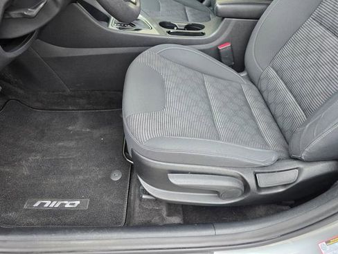 Used 2022 Kia Niro LX FWD image 23