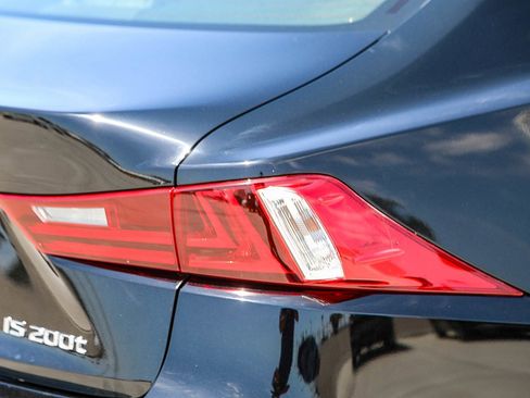 Used 2016 Lexus IS 200t RWD image 9