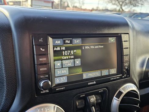 Used 2012 Jeep Wrangler Unlimited Sahara w/ Dual Top Group image 16