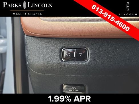 Certified 2025 Lincoln Navigator Reserve AWD/4WD image 31