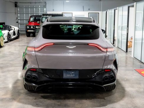 Used 2023 Aston Martin DBX 707 AWD/4WD image 11