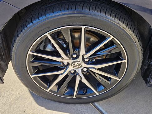 Used 2021 Toyota Camry SE image 12