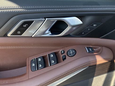 Used 2024 BMW X5 xDrive40i w/ Premium Package image 22