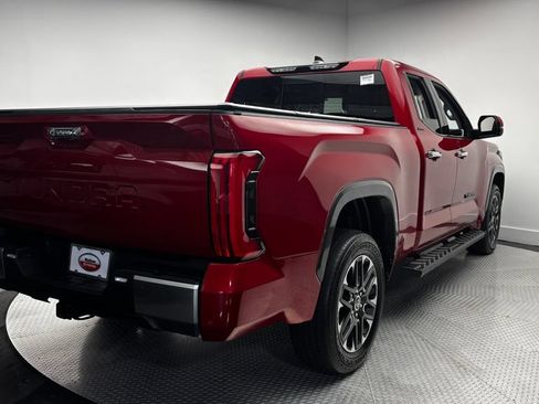 Used 2022 Toyota Tundra Limited w/ Power Package AWD/4WD image 38