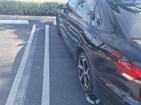 Used 2020 Volkswagen Passat 2.0T R-Line image 2