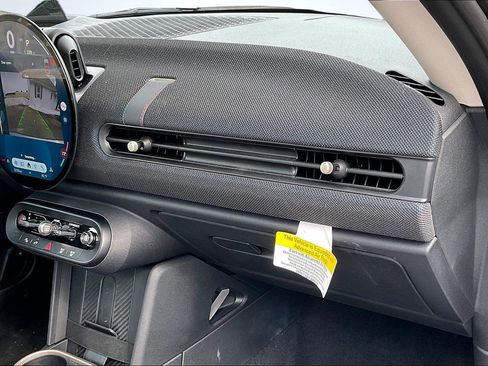 Certified 2025 MINI Cooper 2-Door Hardtop image 17